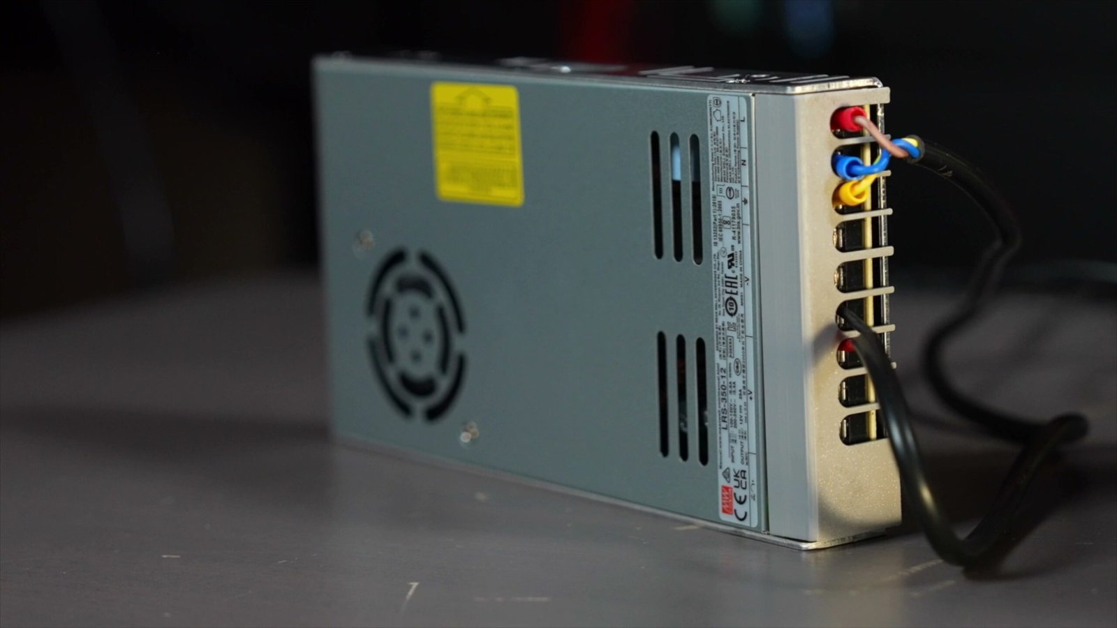 Industrial mining power supply with colored cable connectors