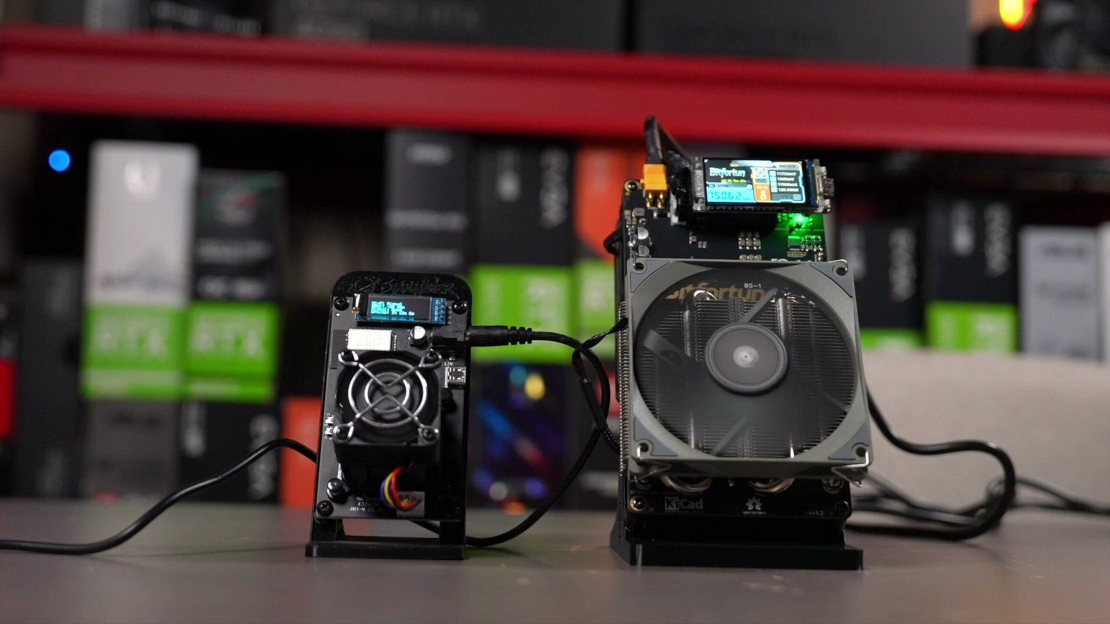 Both miners connected and running simultaneously